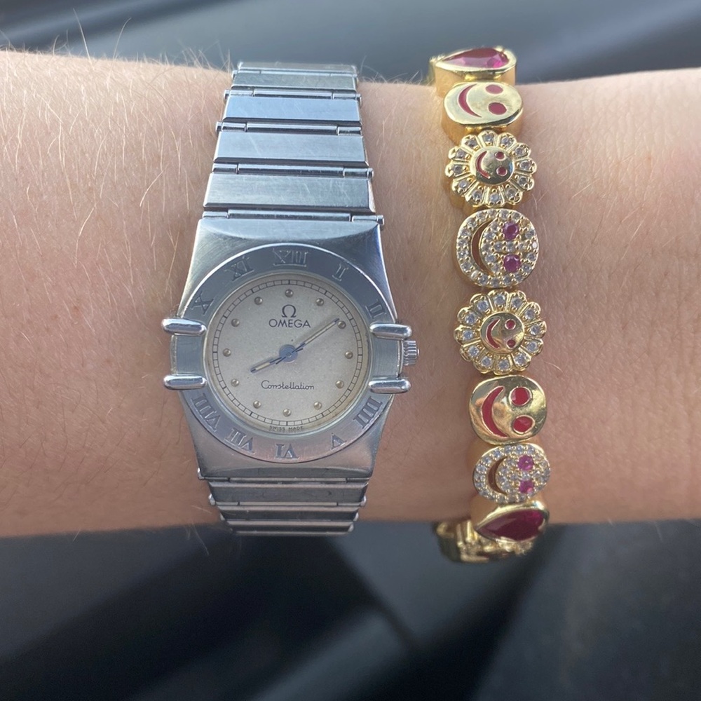 Omega constellation quarts 28mm size 5in